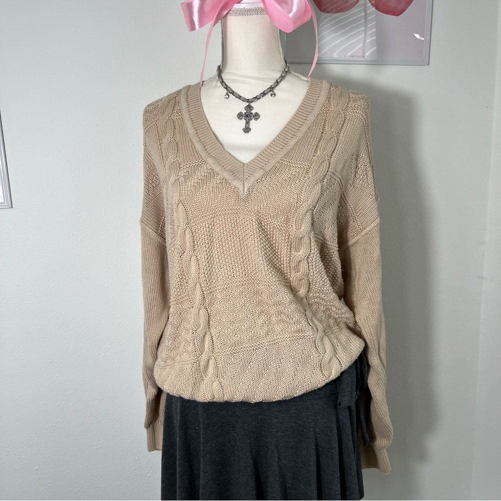 Vintage Italian Beige Cream Cable Knit V Neck Sweater Womens Large - Picture 2 of 7